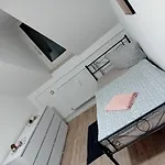 Stellas Monteurwohnungen Апартаменты *