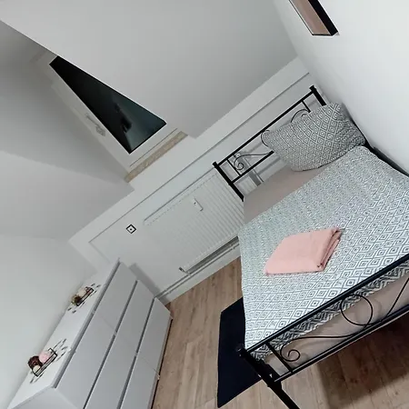 Stellas Monteurwohnungen アパート *