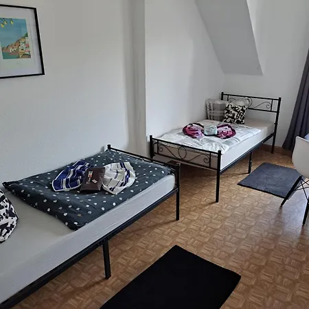 Stellas Monteurwohnungen Crimmitschau